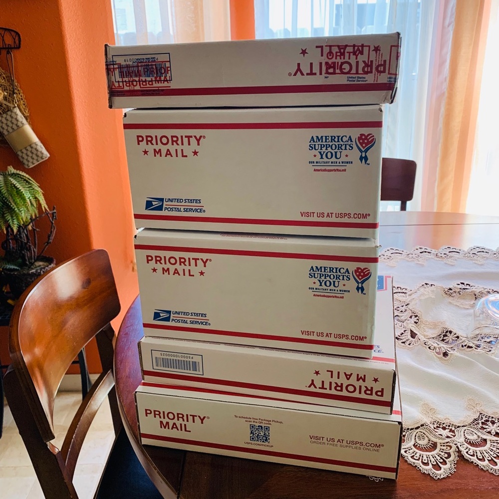 Meet your Posher, Laura 😘